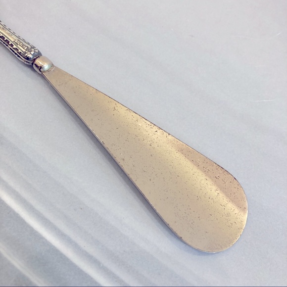 Vintage Sterling Silver Shoe Horn with Flower Motif - Picture 6 of 11